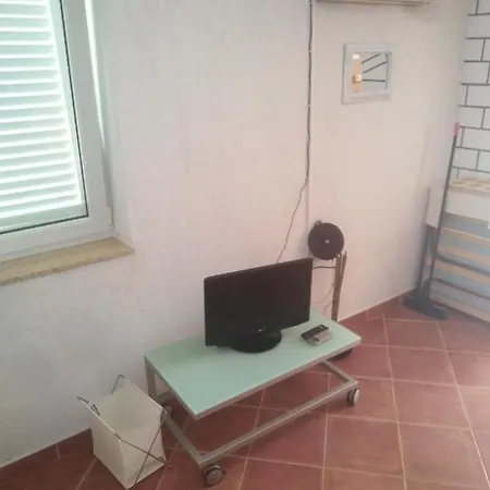 Popi * Klenovica